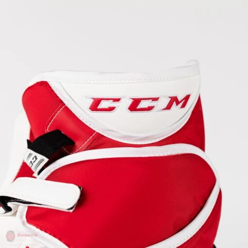 CCM Extreme Flex 4 Pro Senior Goalie Catcher -Warrior Store ccm catchers ccm extreme flex 4 pro senior goalie catcher 5314628255810