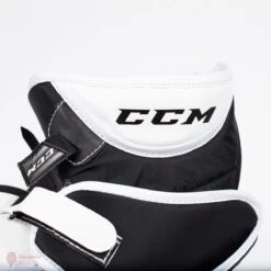 CCM Extreme Flex E4.5 Junior Goalie Catcher - Source Exclusive -Warrior Store ccm catchers ccm extreme flex e4 5 junior goalie catcher source exclusive 5323872206914