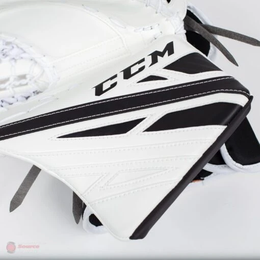 CCM Extreme Flex E4.9 Senior Goalie Catcher - Source Exclusive -Warrior Store ccm catchers ccm extreme flex e4 9 senior goalie catcher source exclusive 5323923685442