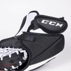 CCM Extreme Flex E5.5 Senior Goalie Catcher - Source Exclusive -Warrior Store ccm catchers ccm extreme flex e5 5 senior goalie catcher source exclusive 28235123392578