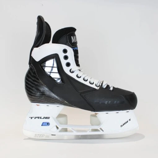 TRUE Player Senior Hockey Skates - Pro Stock - Shift Holder - White Side - "MAX/BAX" - Size 8 -Warrior Store true hockey skates true player senior hockey skates pro stock shift holder white side max bax size 8 8 r standard 15187102990402