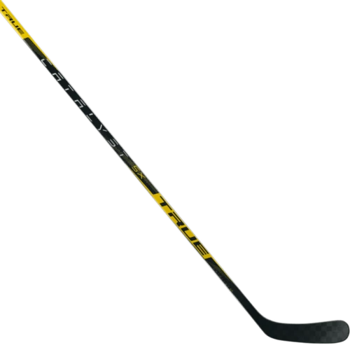 TRUE Catalyst 5X Intermediate Hockey Stick S21 -Warrior Store true hockey sticks true catalyst 5x intermediate hockey stick tc2 r 55 30425334677570